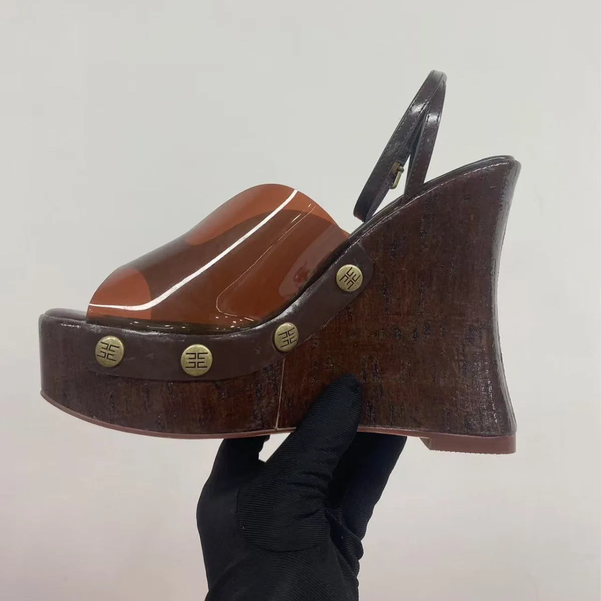 Highquality Wooden Patterned Wedge Heelwith Thicksole Andexposed Toebuckle Strap Sandals Forwomen's Banquets InEurope AndAmerica
