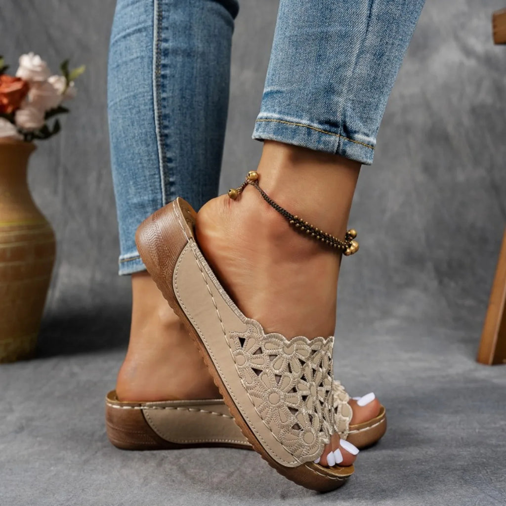 New Wedge Sandals Women Slippers Summer Platforms Shoes Floral Heel Slippers Comfortable Round Toe Slip-On Sandals Slides Women