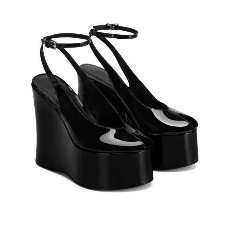 Highquality Wooden Patterned Wedge Heelwith Thicksole Andexposed Toebuckle Strap Sandals Forwomen's Banquets InEurope AndAmerica