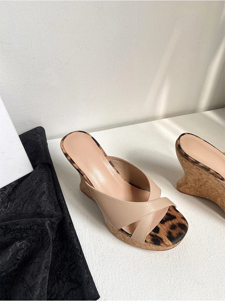 Wedge Heel Platform Thick Sole Peep Toe Sandals 2026 Summer New Style Women's Shoes for Outdoor Wear