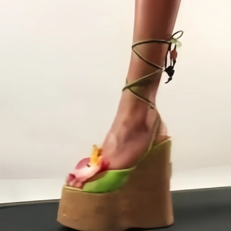Highquality Wooden Patterned Wedge Heelwith Thicksole Andexposed Toebuckle Strap Sandals Forwomen's Banquets InEurope AndAmerica