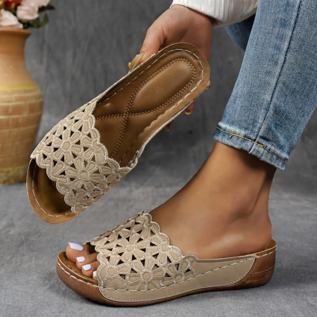 New Wedge Sandals Women Slippers Summer Platforms Shoes Floral Heel Slippers Comfortable Round Toe Slip-On Sandals Slides Women