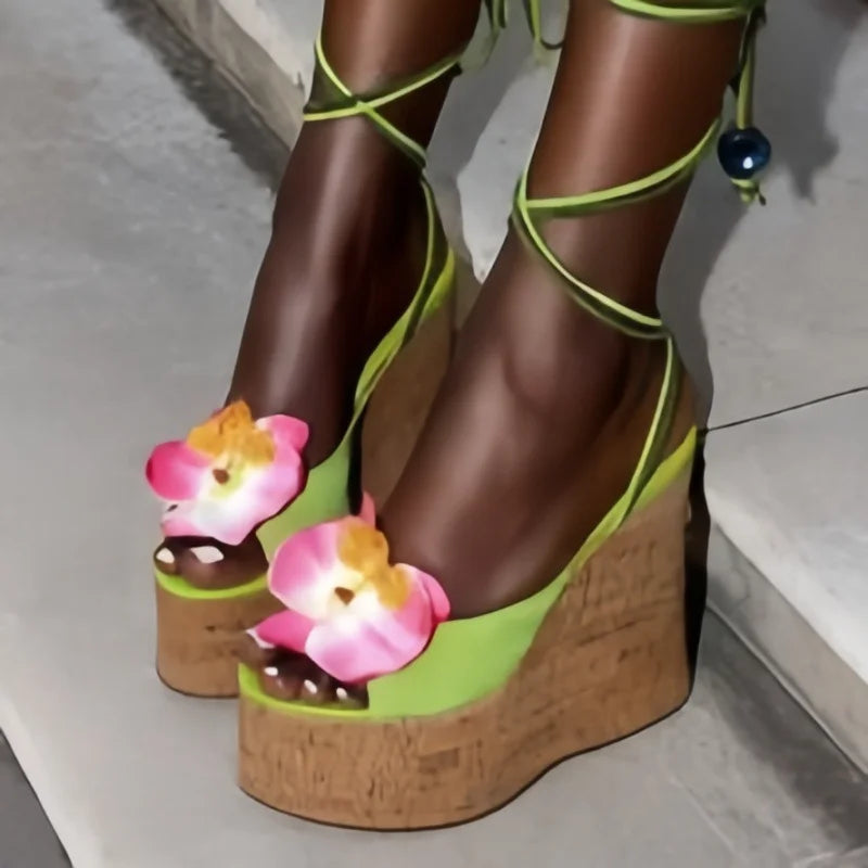 Highquality Wooden Patterned Wedge Heelwith Thicksole Andexposed Toebuckle Strap Sandals Forwomen's Banquets InEurope AndAmerica