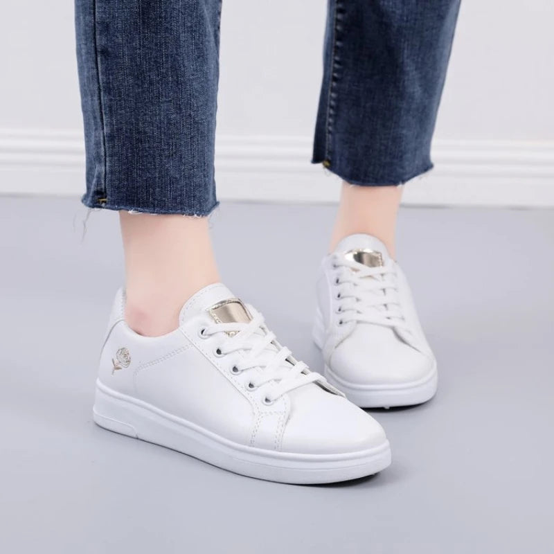 Shoes Women Running Spring Autumn Fashion White Breathable Embroidered Flower Lace-Up Casual Sneakers Zapatos De Mujer