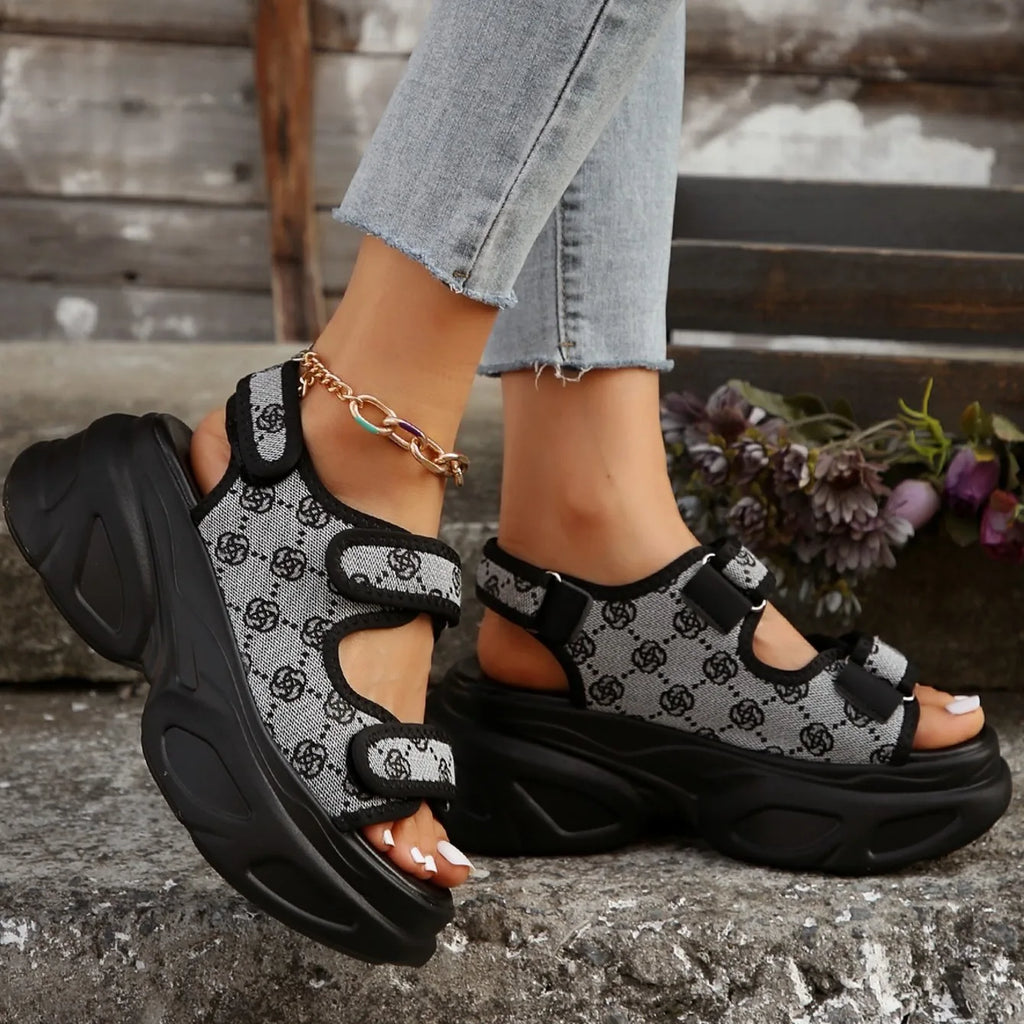 Women Wedge Sandals 2024 New Summer Fashion Thick Slippers Soled Casual Increased Wear Lightweight Beach Sandals Shoes for Women