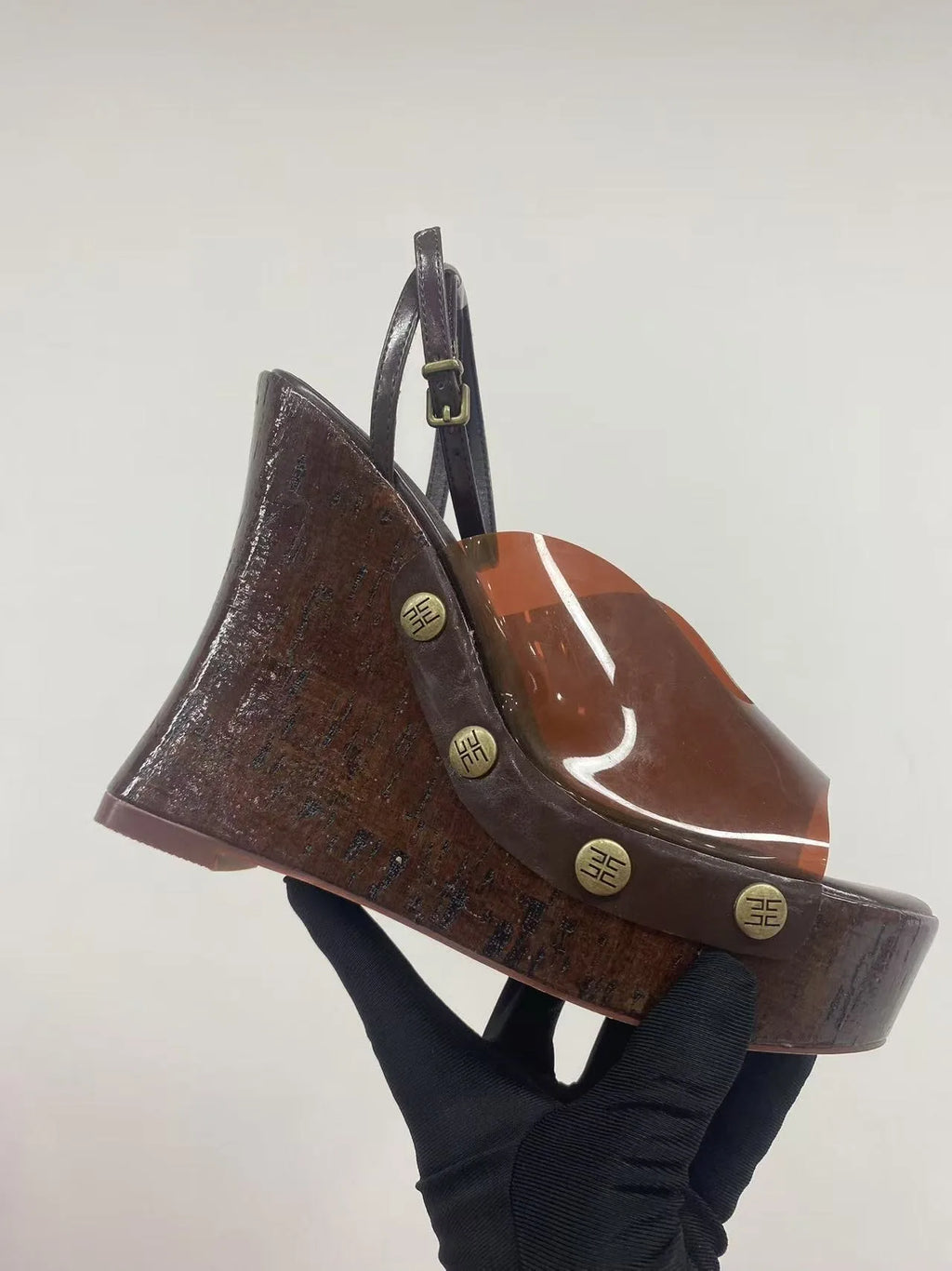 Highquality Wooden Patterned Wedge Heelwith Thicksole Andexposed Toebuckle Strap Sandals Forwomen's Banquets InEurope AndAmerica