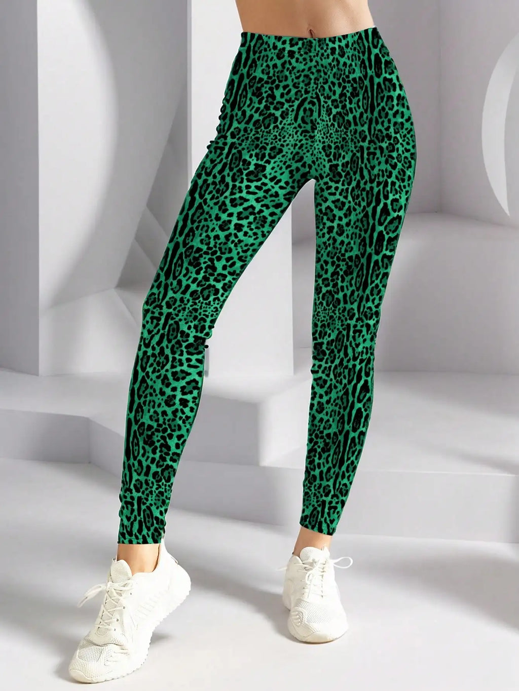 New Green Leopard Print Tight Leggings Europe And The United States Casual Fashion Elastic Yoga Sports Nine-point Pants Women