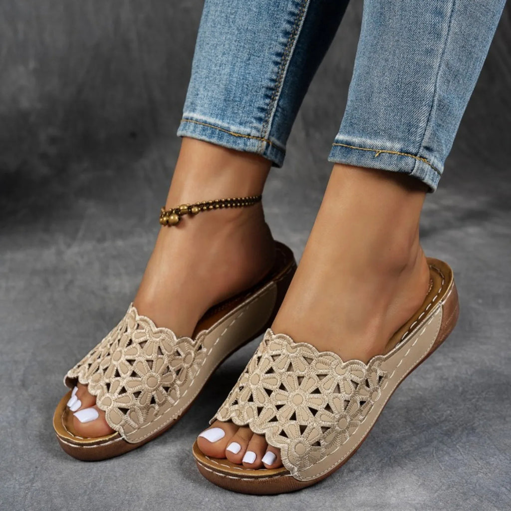 New Wedge Sandals Women Slippers Summer Platforms Shoes Floral Heel Slippers Comfortable Round Toe Slip-On Sandals Slides Women