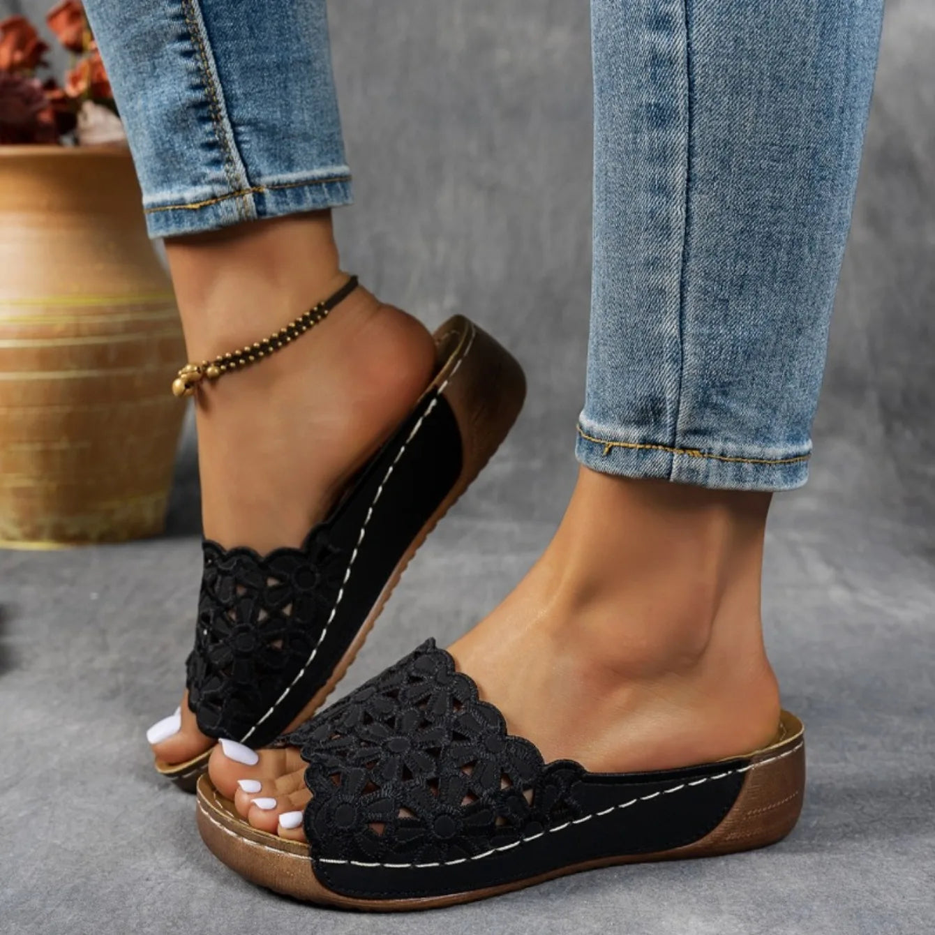 New Wedge Sandals Women Slippers Summer Platforms Shoes Floral Heel Slippers Comfortable Round Toe Slip-On Sandals Slides Women